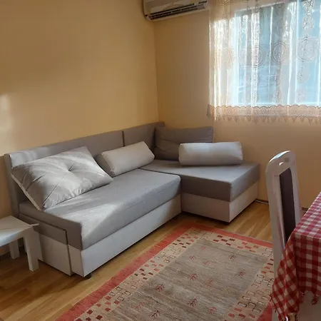 Dukat 3 Apartment *